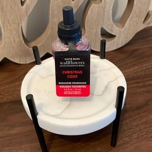 bath and Body Works Christmas Cider Wallflower Refill Brand New